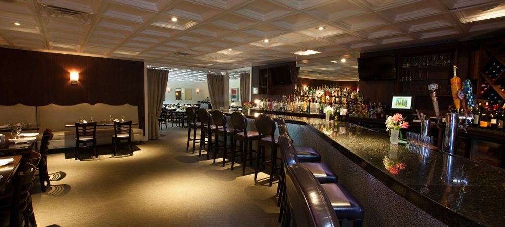 Ramada By Wyndham Rock Hill At Sullivan Center Bagian luar foto