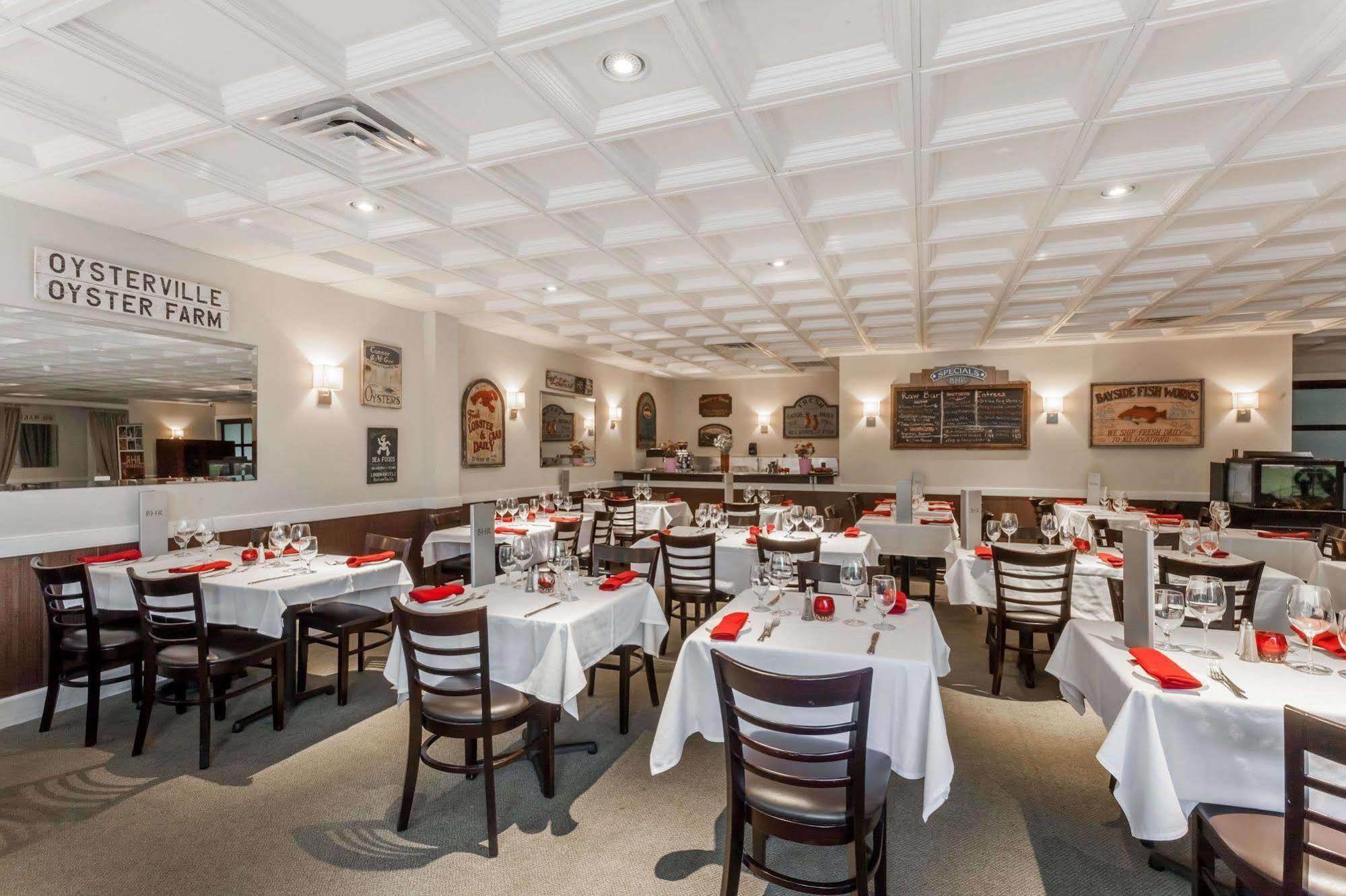 Ramada By Wyndham Rock Hill At Sullivan Center Bagian luar foto