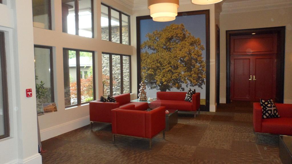 Ramada By Wyndham Rock Hill At Sullivan Center Bagian luar foto