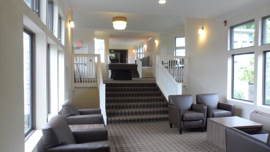 Ramada By Wyndham Rock Hill At Sullivan Center Bagian luar foto