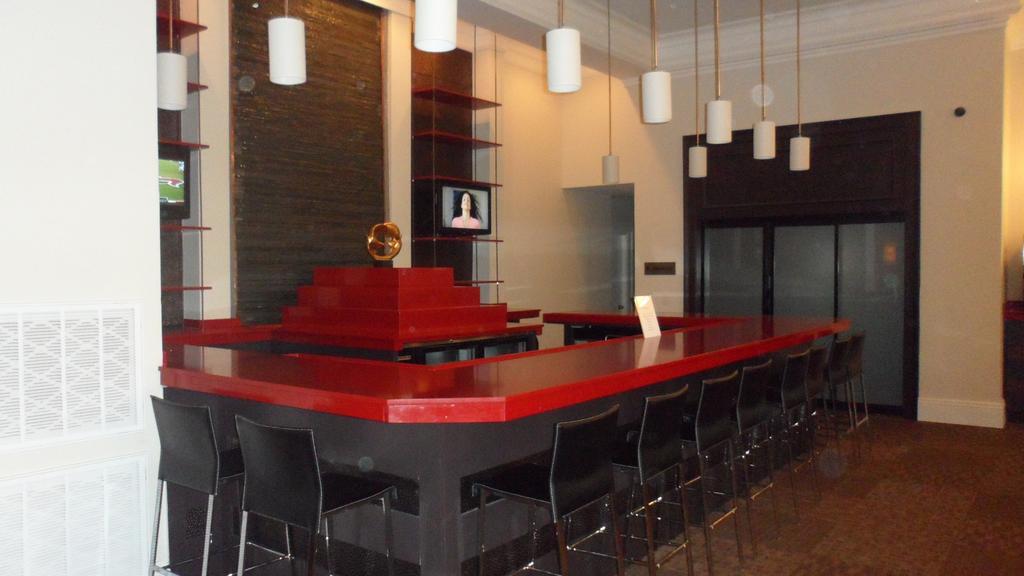Ramada By Wyndham Rock Hill At Sullivan Center Bagian luar foto