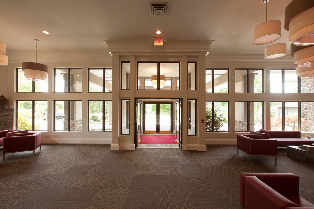 Ramada By Wyndham Rock Hill At Sullivan Center Bagian luar foto
