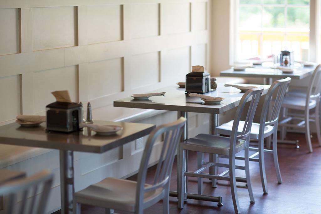 Ramada By Wyndham Rock Hill At Sullivan Center Bagian luar foto